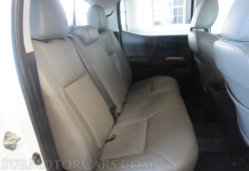 2019 Toyota Tacoma - Image 36