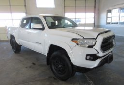 2019 Toyota Tacoma - Image 3