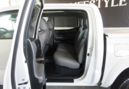 2019 Toyota Tacoma - Image 37