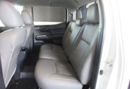 2019 Toyota Tacoma - Image 38