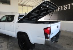 2019 Toyota Tacoma - Image 24