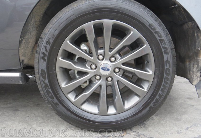 2020 Ford Expedition - Image 18