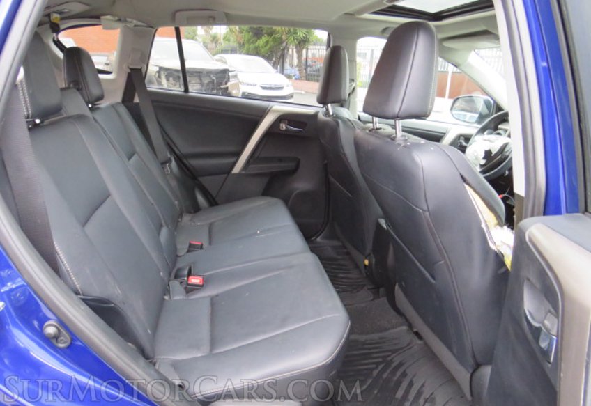 2015 Toyota RAV4 - Image 28