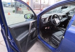 2015 Toyota RAV4 - Image 19