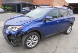 2015 Toyota RAV4 - Image 2