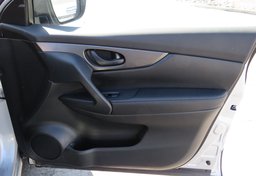 2021 Nissan Rogue Sport - Image 42