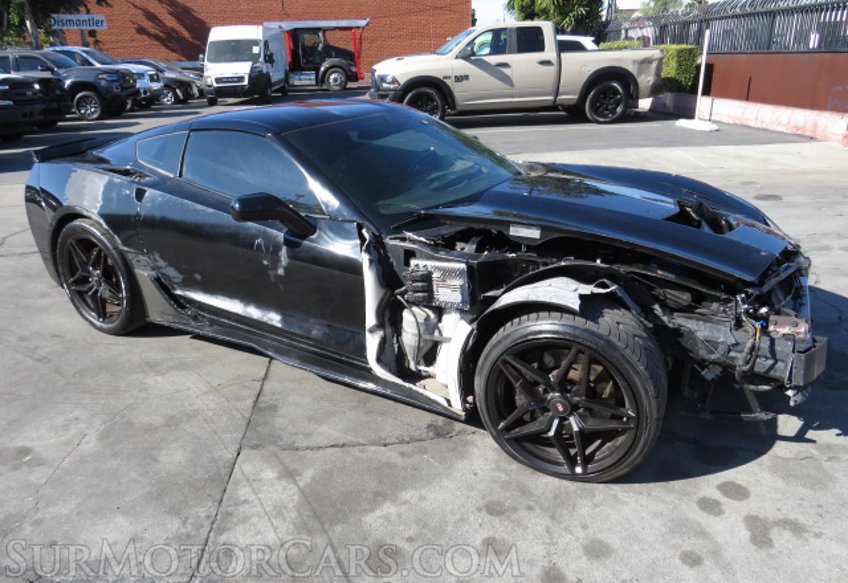 2015 Chevrolet Corvette - Image 2