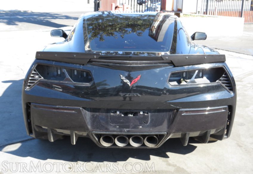 2015 Chevrolet Corvette - Image 10