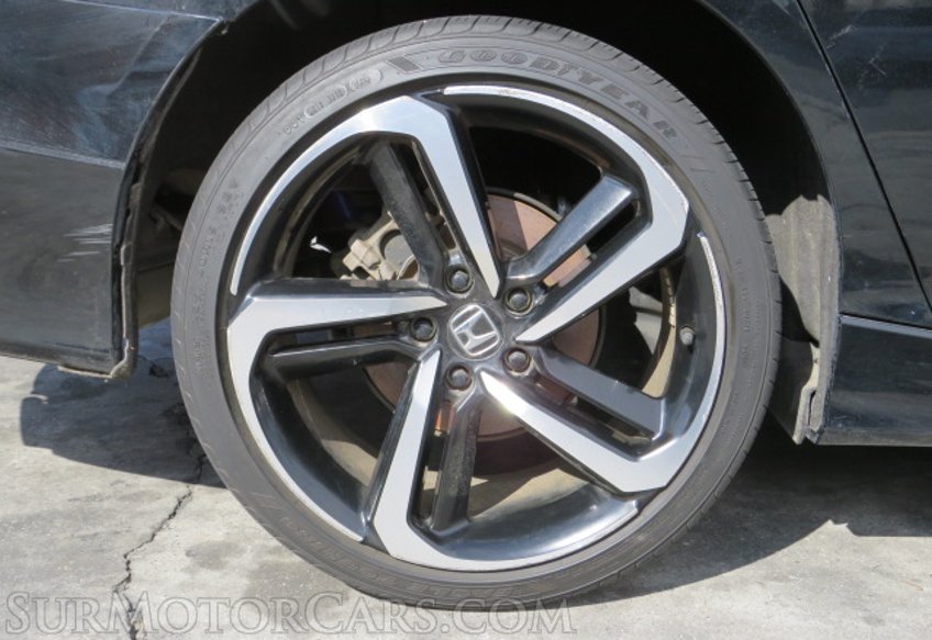 2019 Honda Accord Sedan - Image 15