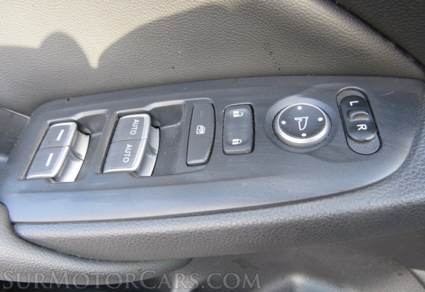 2019 Honda Accord Sedan - Image 39