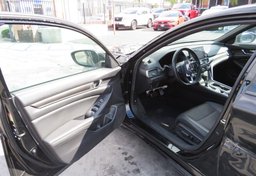 2019 Honda Accord Sedan - Image 19