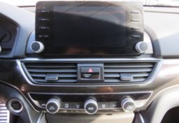 2019 Honda Accord Sedan - Image 32