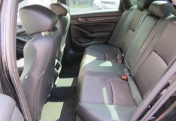 2019 Honda Accord Sedan - Image 29