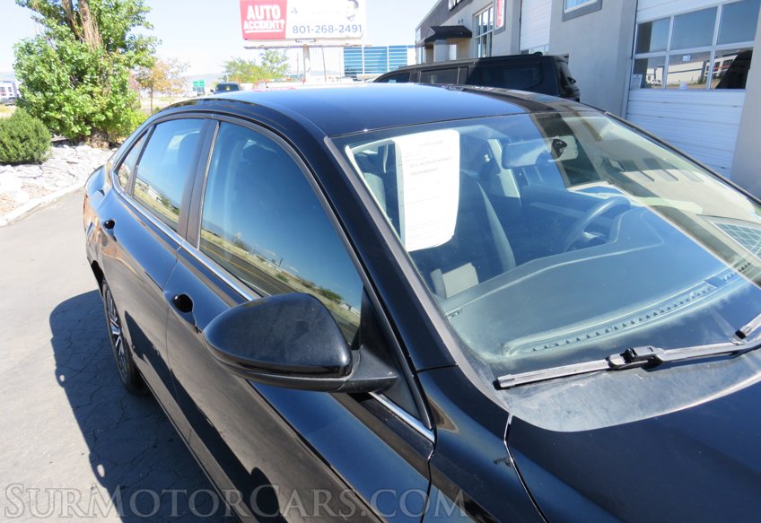 2021 Volkswagen Jetta - Image 17