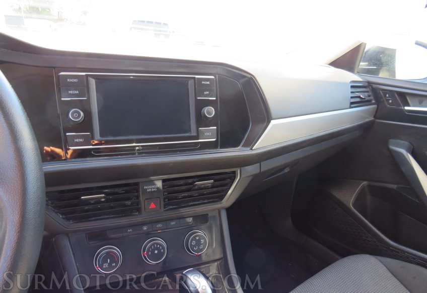 2021 Volkswagen Jetta - Image 32