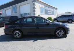 2021 Volkswagen Jetta - Image 10