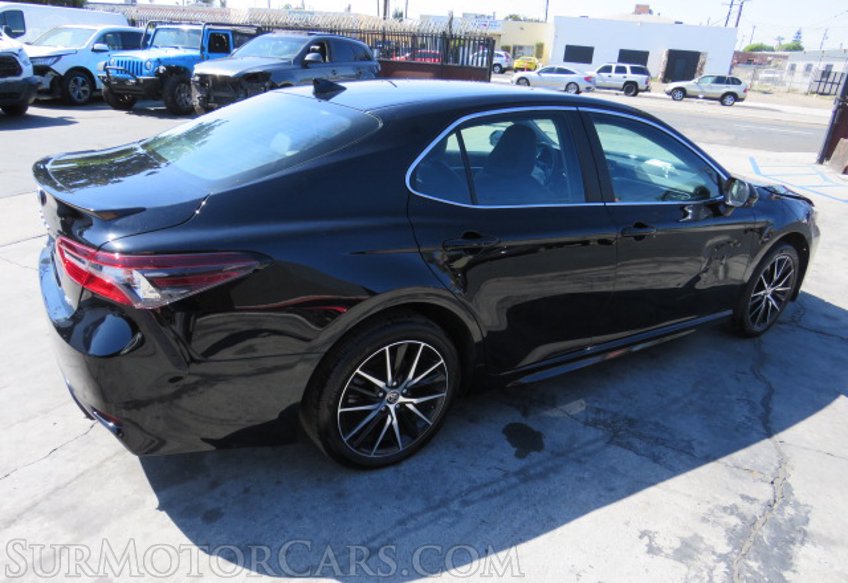 2021 Toyota Camry - Image 6
