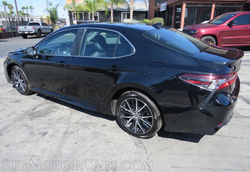 2021 Toyota Camry - Image 5