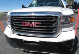 2016 GMC Sierra 2500HD - Image 12