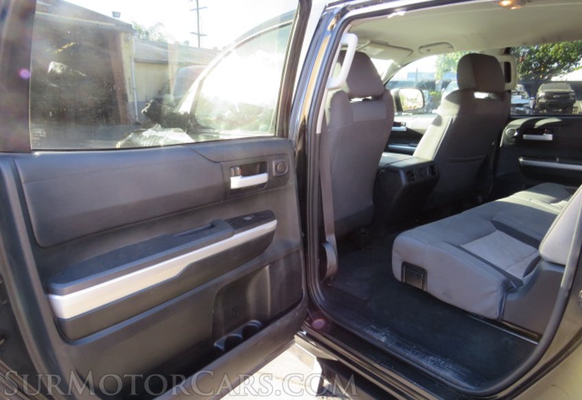 2017 Toyota Tundra 4WD - Image 25