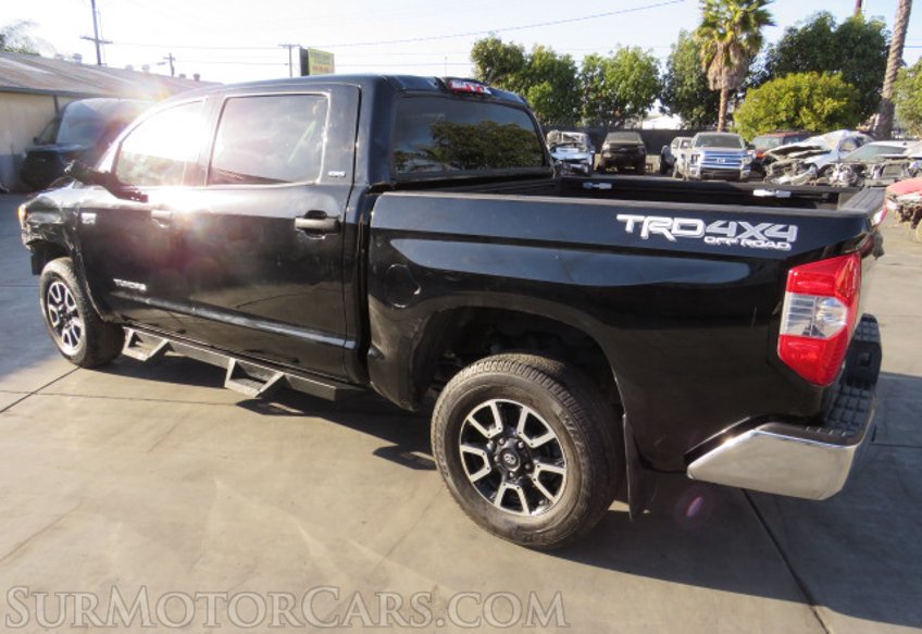 2017 Toyota Tundra 4WD - Image 5