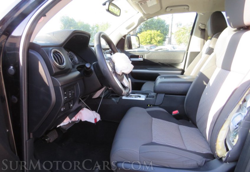 2017 Toyota Tundra 4WD - Image 29