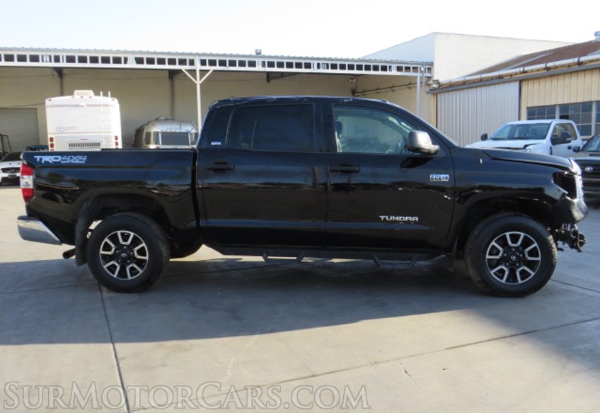 2017 Toyota Tundra 4WD - Image 12