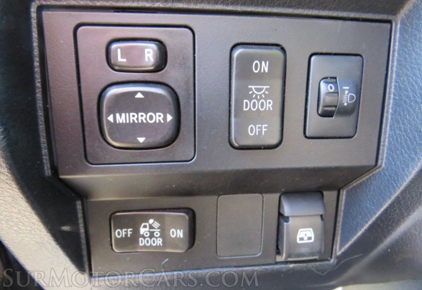 2017 Toyota Tundra 4WD - Image 40