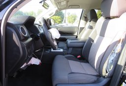 2017 Toyota Tundra 4WD - Image 27