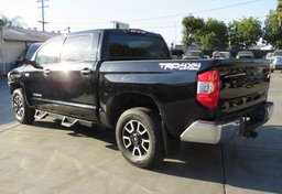 2017 Toyota Tundra 4WD - Image 7