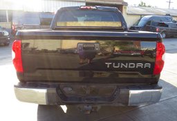 2017 Toyota Tundra 4WD - Image 10