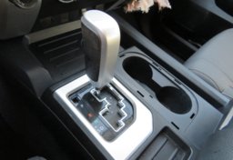 2017 Toyota Tundra 4WD - Image 49