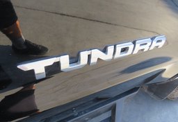 2017 Toyota Tundra 4WD - Image 21