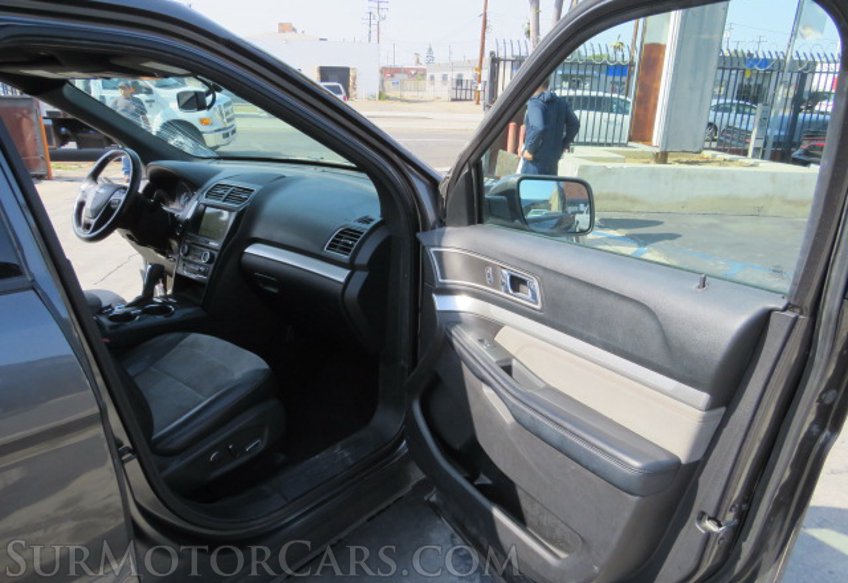 2017 Ford Explorer - Image 21