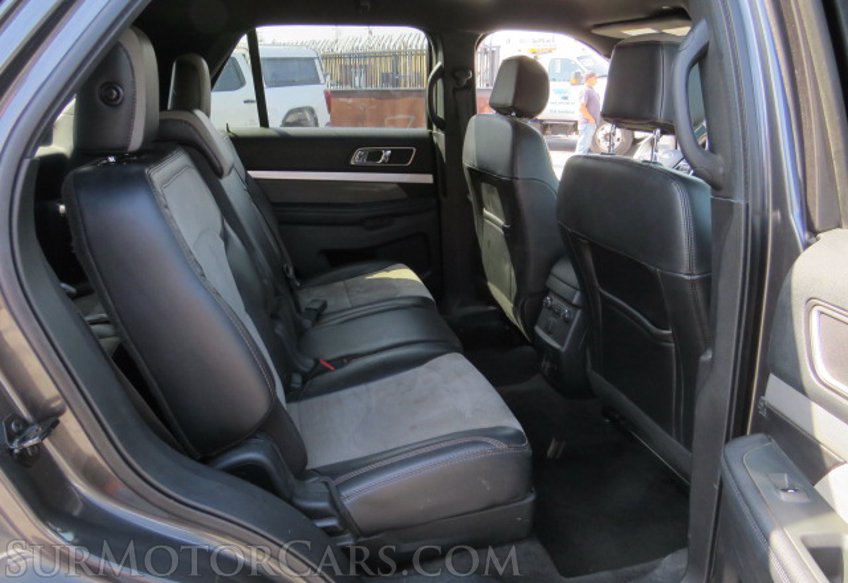 2017 Ford Explorer - Image 31