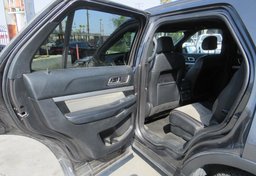 2017 Ford Explorer - Image 27