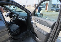 2017 Ford Explorer - Image 21