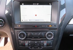 2017 Ford Explorer - Image 39