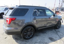 2017 Ford Explorer - Image 9