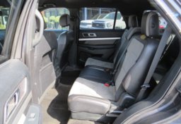 2017 Ford Explorer - Image 30