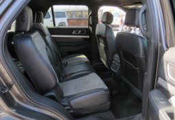 2017 Ford Explorer - Image 31