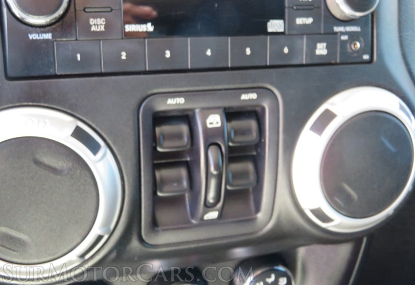 2015 Jeep Wrangler Unlimited - Image 27