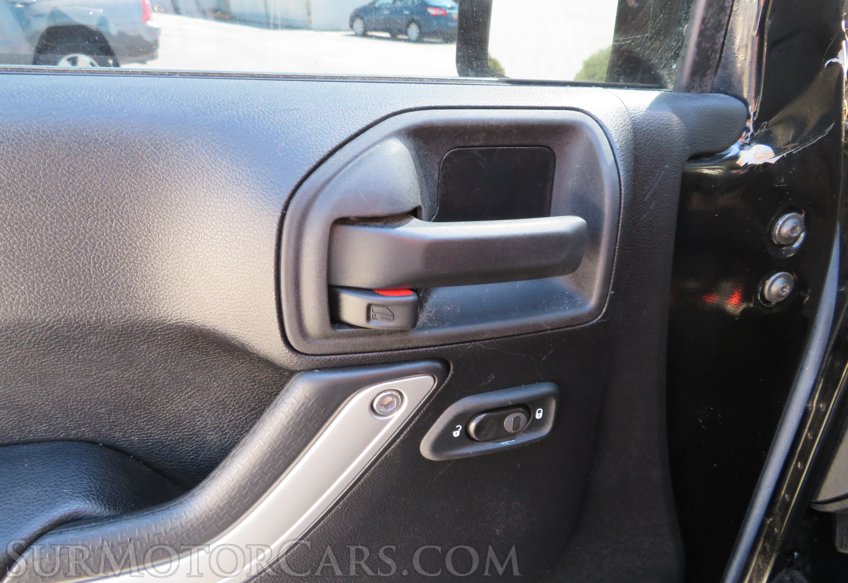 2015 Jeep Wrangler Unlimited - Image 37