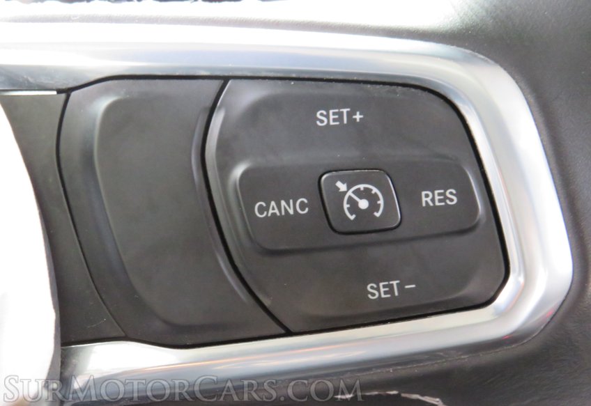 2022 Jeep Wrangler - Image 32