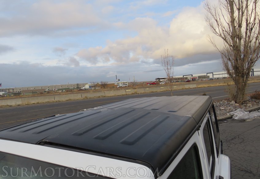 2022 Jeep Wrangler - Image 22