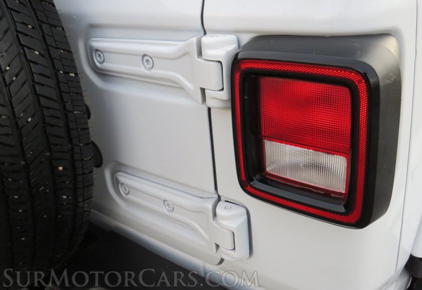 2022 Jeep Wrangler - Image 15