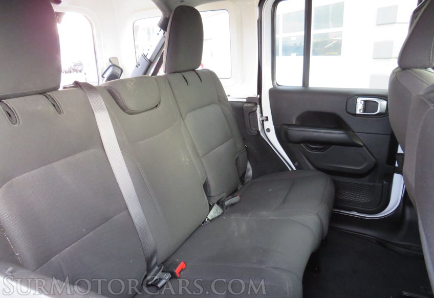 2022 Jeep Wrangler - Image 28