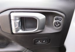 2022 Jeep Wrangler - Image 44