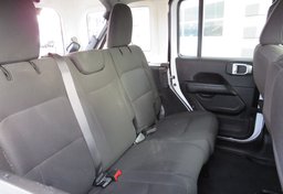 2022 Jeep Wrangler - Image 28