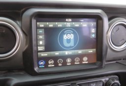 2022 Jeep Wrangler - Image 38